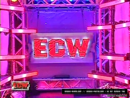 ECW_07-24-07_Miz_vs_Nunzio_w-Extreme_Expose_at_ringside_avi_000072272.jpg
