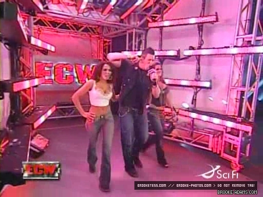 ECW_10-02-07_Balls_Mahoney-Kelly_Kelly-Miz_w-Extreme_Expose_ring_segment_avi_000113564.jpg