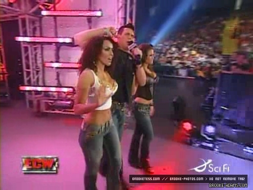 ECW_10-02-07_Balls_Mahoney-Kelly_Kelly-Miz_w-Extreme_Expose_ring_segment_avi_000115565.jpg