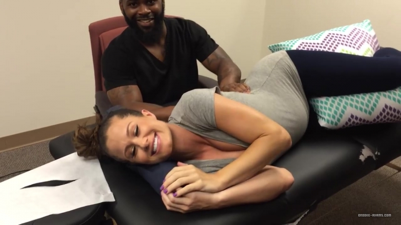 Prenatal_Massage_At_Advanced_Chiropractic_Relief_Joseph___Brooke_Adams_350.jpg