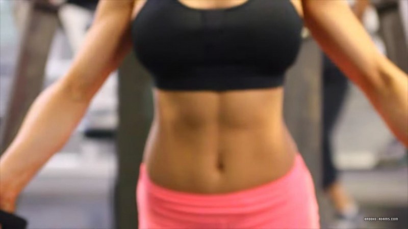 VIDEOS_-_Working_Out_Your_Chest_On_The_Knockouts_Workout_-_Ep__5_MKV_20150903_131357_128.jpg