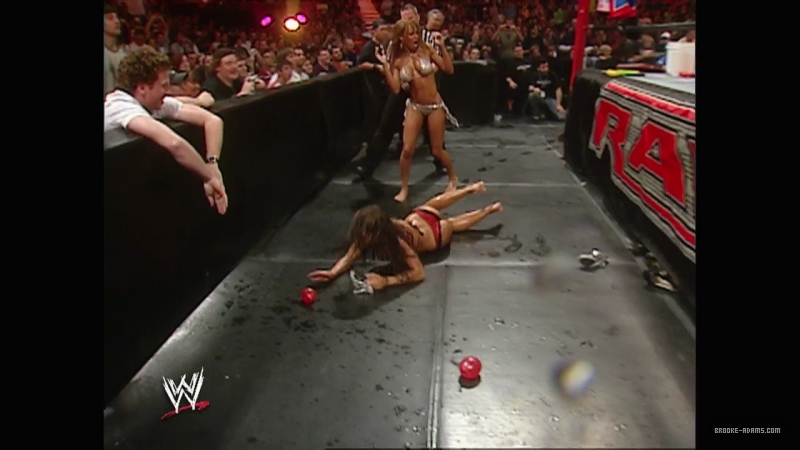 WWE_Monday_Night_Raw_2007_05_28_720p_WEB_h264-HEEL_mp4_000467927.jpg