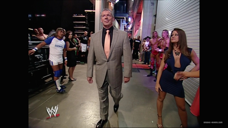 WWE_Monday_Night_Raw_2007_06_11_720p_WEB_h264-HEEL_mp4_007706837.jpg
