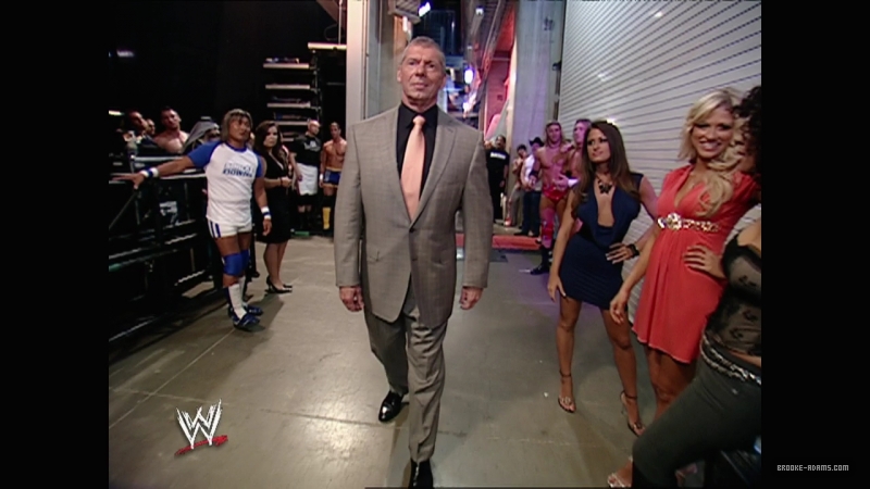 WWE_Monday_Night_Raw_2007_06_11_720p_WEB_h264-HEEL_mp4_007707504.jpg
