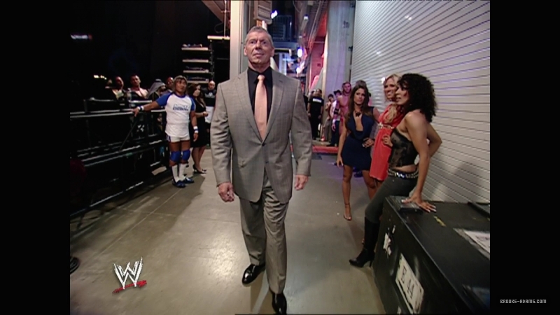 WWE_Monday_Night_Raw_2007_06_11_720p_WEB_h264-HEEL_mp4_007708736.jpg