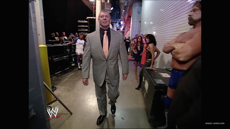 WWE_Monday_Night_Raw_2007_06_11_720p_WEB_h264-HEEL_mp4_007710076.jpg