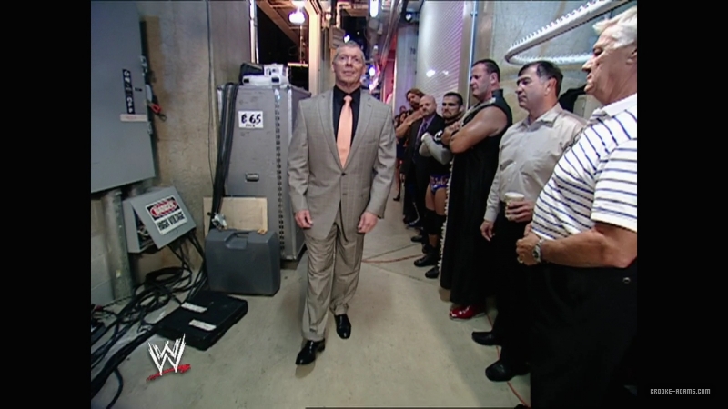 WWE_Monday_Night_Raw_2007_06_11_720p_WEB_h264-HEEL_mp4_007714763.jpg
