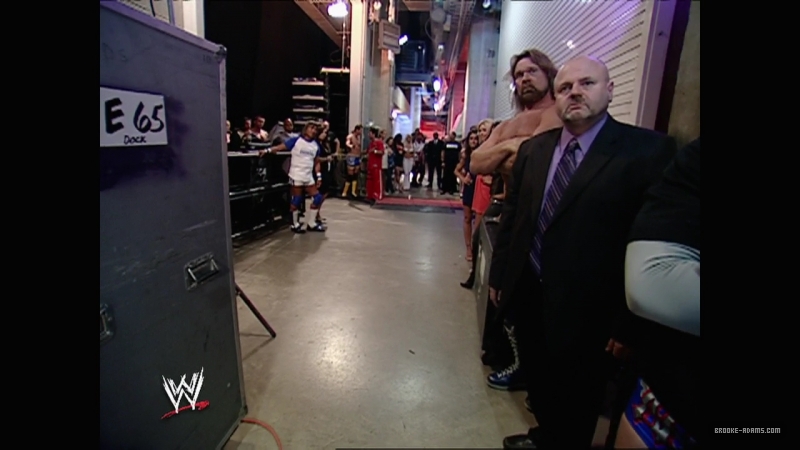 WWE_Monday_Night_Raw_2007_06_11_720p_WEB_h264-HEEL_mp4_007726277.jpg