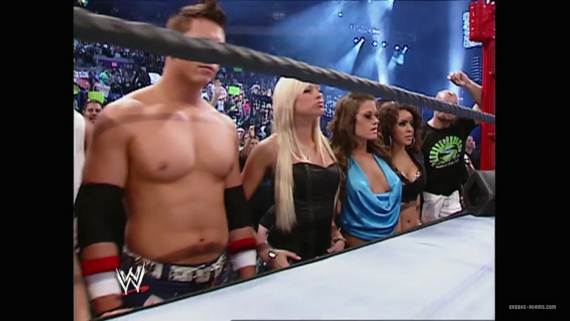 WWE_Monday_Night_Raw_2007_08_13_720p_WEB_h264-HEEL_mp4_000316431.jpg