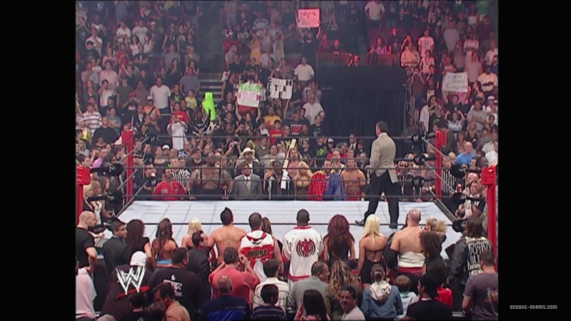 WWE_Monday_Night_Raw_2007_08_13_720p_WEB_h264-HEEL_mp4_000367803.jpg