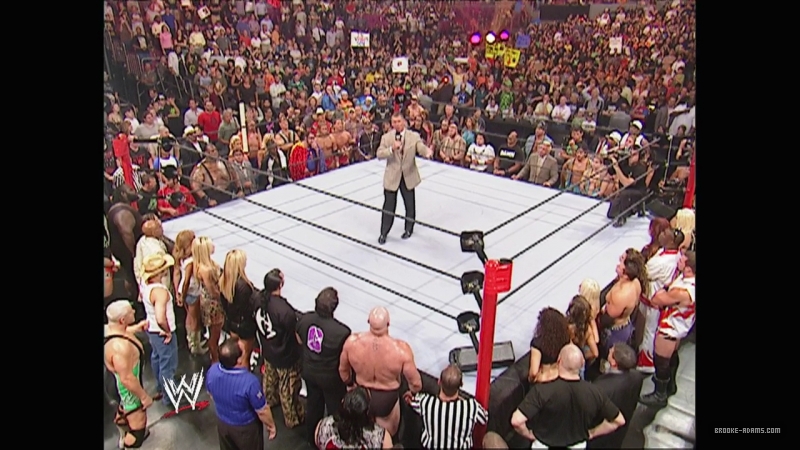 WWE_Monday_Night_Raw_2007_08_13_720p_WEB_h264-HEEL_mp4_000423489.jpg