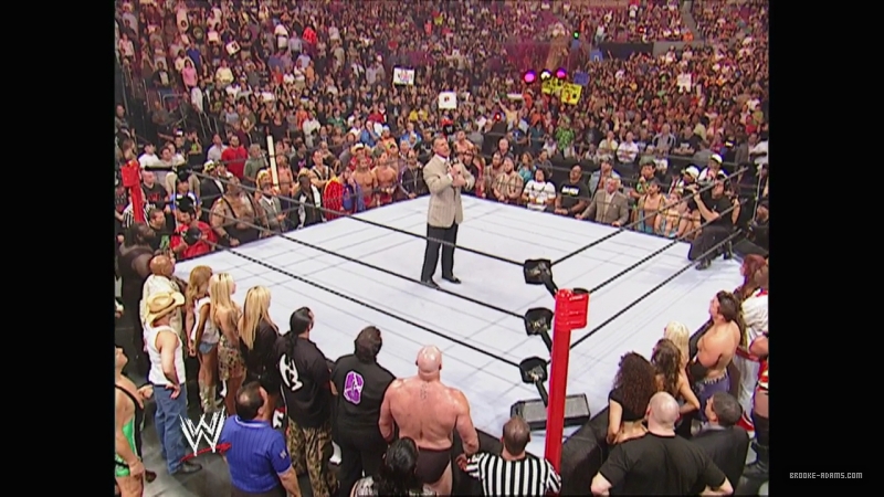 WWE_Monday_Night_Raw_2007_08_13_720p_WEB_h264-HEEL_mp4_000424850.jpg