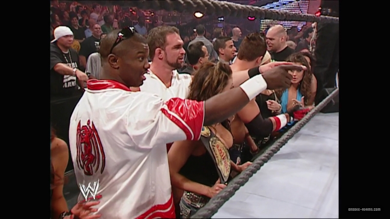 WWE_Monday_Night_Raw_2007_08_13_720p_WEB_h264-HEEL_mp4_000756359.jpg