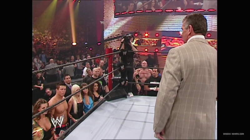 WWE_Monday_Night_Raw_2007_08_13_720p_WEB_h264-HEEL_mp4_000810155.jpg