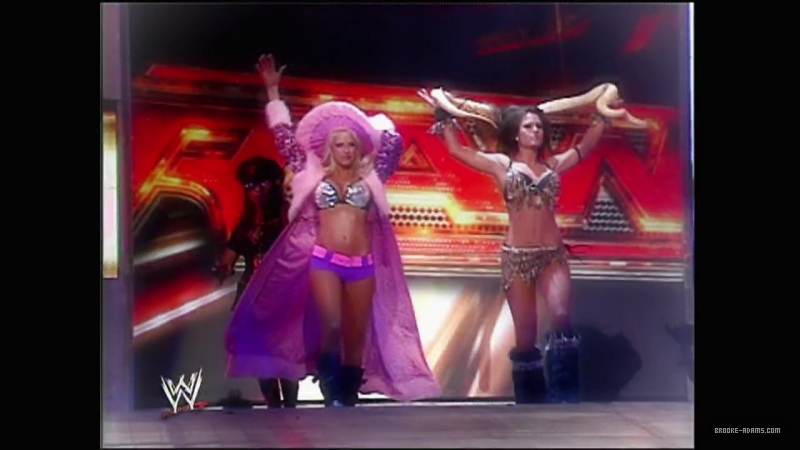 WWE_Monday_Night_Raw_2007_11_05_720p_WEB_h264-HEEL_mp4_001163490.jpg