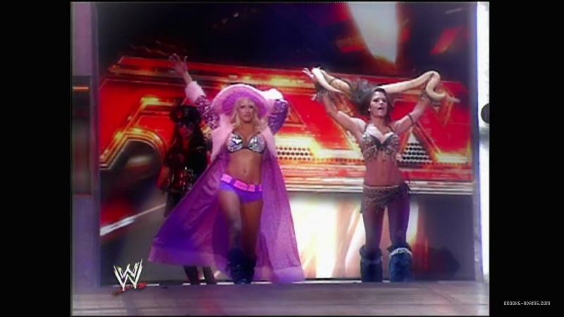 WWE_Monday_Night_Raw_2007_11_05_720p_WEB_h264-HEEL_mp4_001163637.jpg