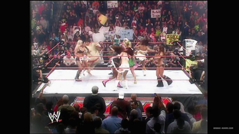 WWE_Monday_Night_Raw_2007_11_05_720p_WEB_h264-HEEL_mp4_001172285.jpg