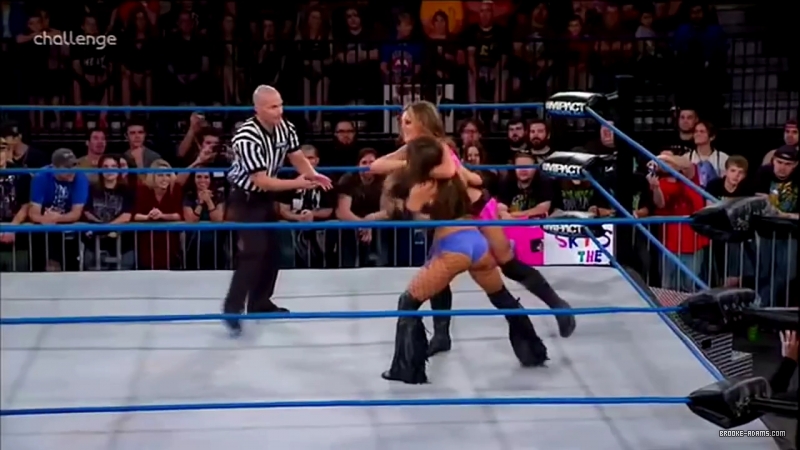 Velvet_Sky_vs__Brooke_mp4_000240652.jpg