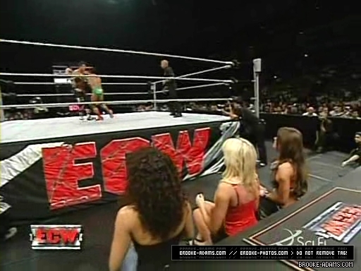 ECW_07-24-07_Miz_vs_Nunzio_w-Extreme_Expose_at_ringside_avi_000187220.jpg