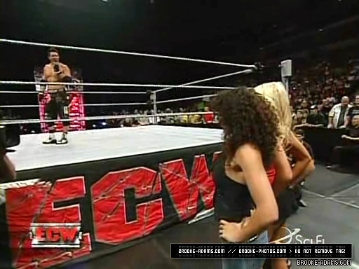 ECW_07-24-07_Miz_vs_Nunzio_w-Extreme_Expose_at_ringside_avi_000377277.jpg
