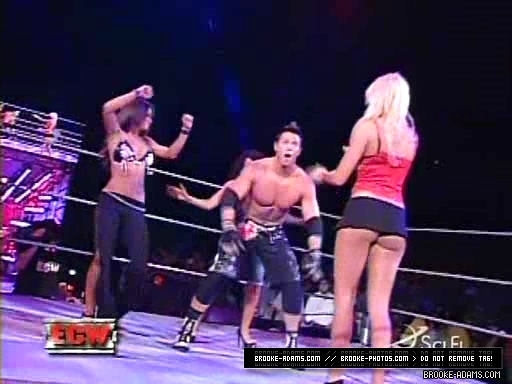 ECW_07-24-07_Miz_vs_Nunzio_w-Extreme_Expose_at_ringside_avi_000415315.jpg