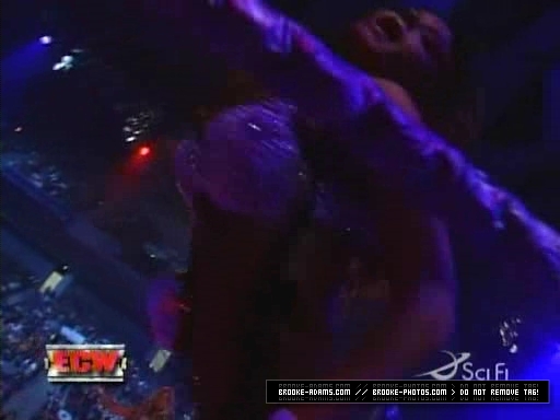 ECW_05-15-07_Extreme_Expose_-_Sexy_Back_avi_000073540.jpg