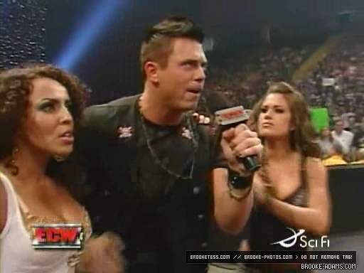 ECW_10-02-07_Balls_Mahoney-Kelly_Kelly-Miz_w-Extreme_Expose_ring_segment_avi_000185092.jpg