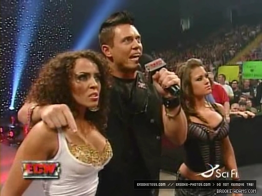 ECW_10-02-07_Balls_Mahoney-Kelly_Kelly-Miz_w-Extreme_Expose_ring_segment_avi_000216119.jpg
