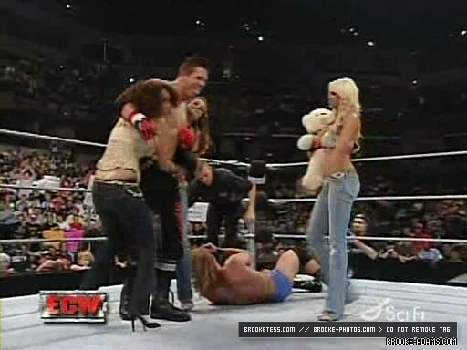 ECW_09-25-07_Miz_w-Extreme_Expose_Match_plus_Balls_Mahoney_segment_-_edit_avi_000101768.jpg