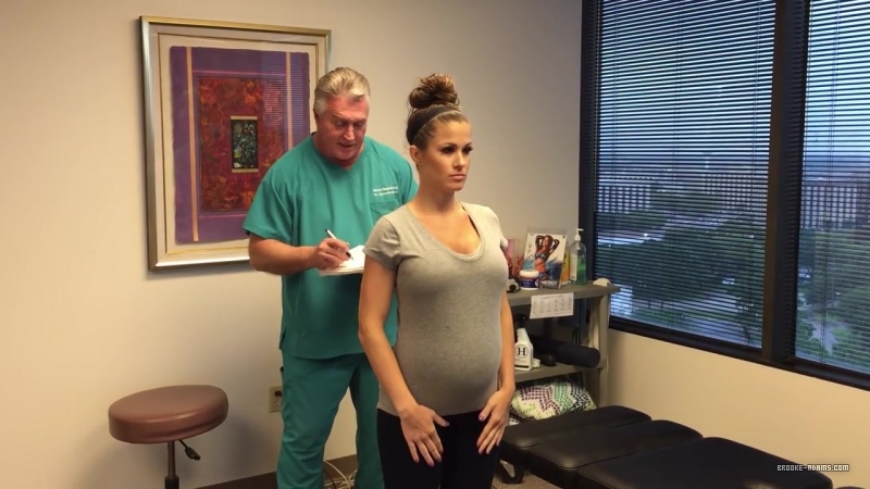 Brooke_Adams_Back_At_Advanced_Chiropractic_Relief_For_Prenatal_Adjustment_079.jpg