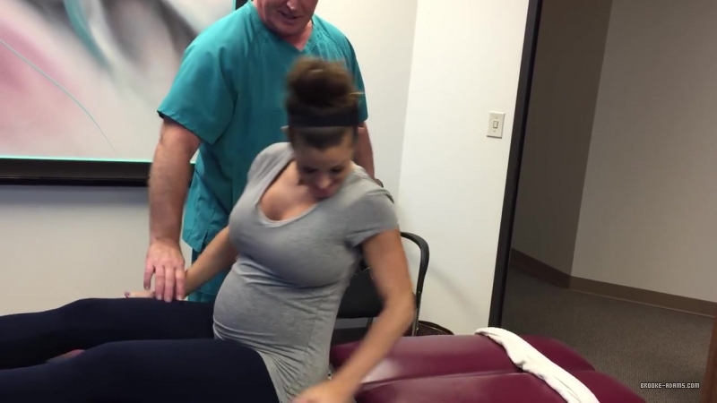 Brooke_Adams_Back_At_Advanced_Chiropractic_Relief_For_Prenatal_Adjustment_107.jpg