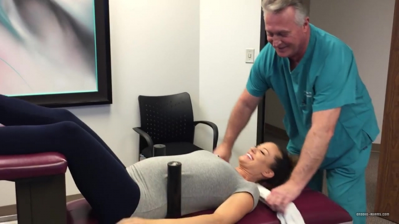 Brooke_Adams_Back_At_Advanced_Chiropractic_Relief_For_Prenatal_Adjustment_142.jpg