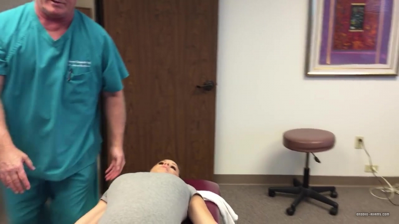 Brooke_Adams_Back_At_Advanced_Chiropractic_Relief_For_Prenatal_Adjustment_180.jpg