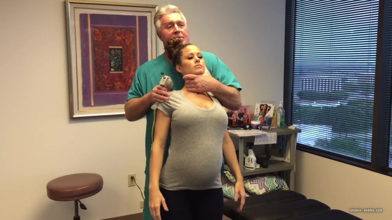 Brooke_Adams_Back_At_Advanced_Chiropractic_Relief_For_Prenatal_Adjustment_328.jpg
