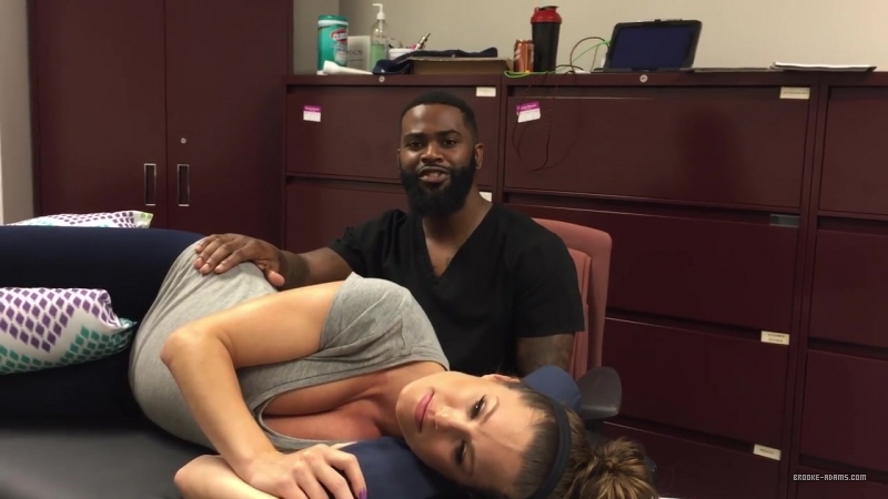 Prenatal_Massage_At_Advanced_Chiropractic_Relief_Joseph___Brooke_Adams_004.jpg
