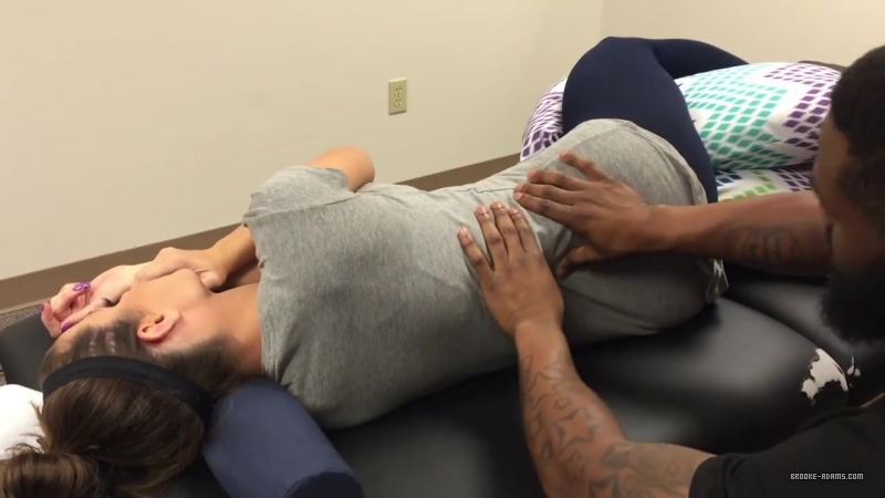 Prenatal_Massage_At_Advanced_Chiropractic_Relief_Joseph___Brooke_Adams_029.jpg